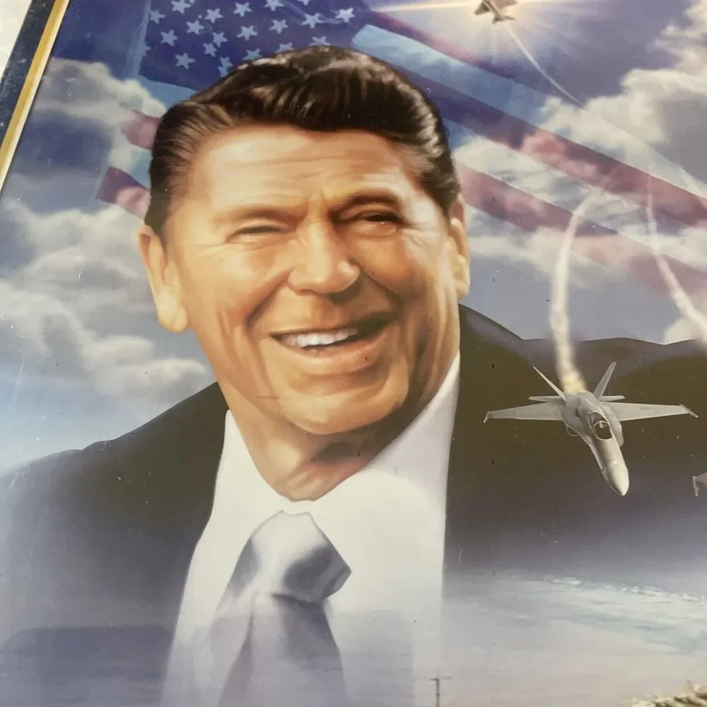 NIP USS Ronald Reagan aircraft carrier puzzle 550 piece NEW IN WRAPPING